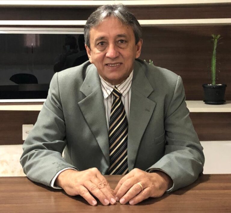 Decisão judicial mantém Florisval Coriolano na presidência da Câmara Legislativa do Crato