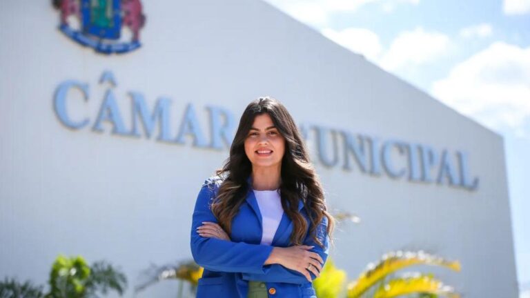 No Dia da Mulher, Câmara Legislativa de Juazeiro do Norte homenageia Dra. Yanny Brena