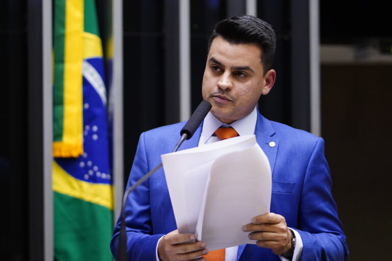 Em reunião com Yury do Paredão, presidente do PL confirma expulsão do parlamentar