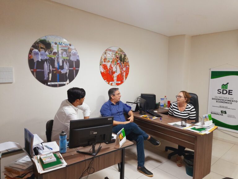 Governo de Barbalha discute implantação de novas indústrias em reunião com representantes da Adece