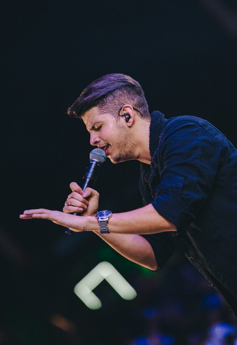 A Quarta noite do Festival Expocrato foi pra machucar os corações