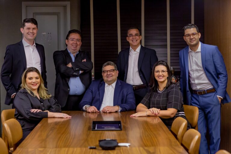 Em comemoração aos 25 anos, Escritório Abimael Carvalho promove encontro sobre cenário macroeconômico e desafios para empresas