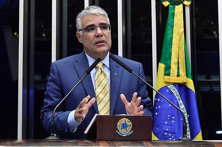 Senador Eduardo Girão destaca documento entregue à ONU sobre presos do 8/1