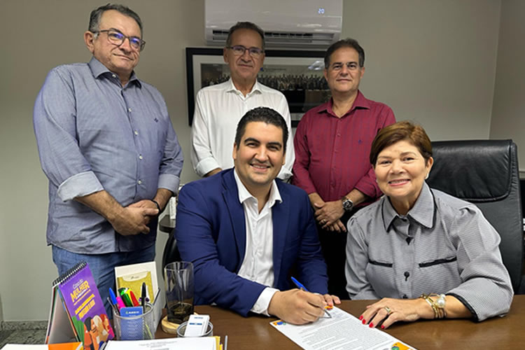 Câmara do Crato firma parceria com Alece para implantar núcleo do programa Alcance Enem
