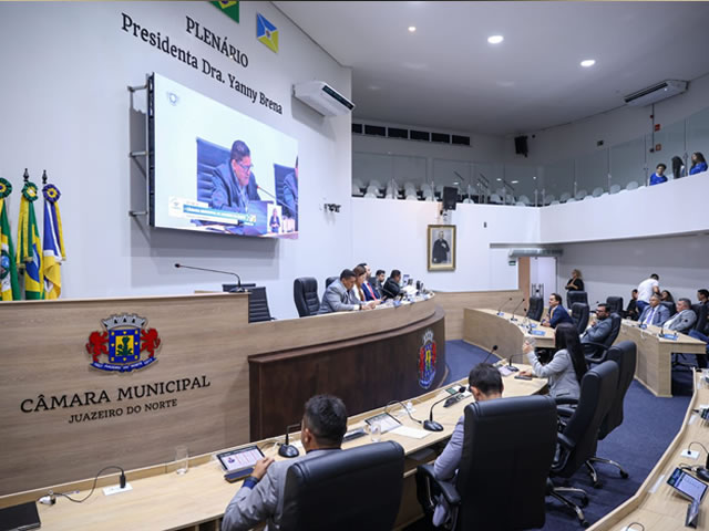 Câmara de Juazeiro do Norte presta homenagem a quadrilhas juninas e debate pautas de infraestrutura e segurança