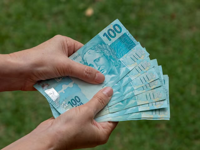Renda média no Cariri fica abaixo do salário mínimo em 24 municípios, aponta IBGE