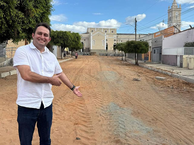 Dr. Lorim encerra o ano com aprovação histórica de 75% e adesões significativas