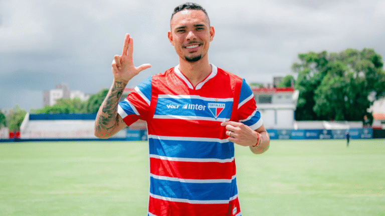 Fortaleza anuncia contratação do atacante Luiz Fernando até 2027