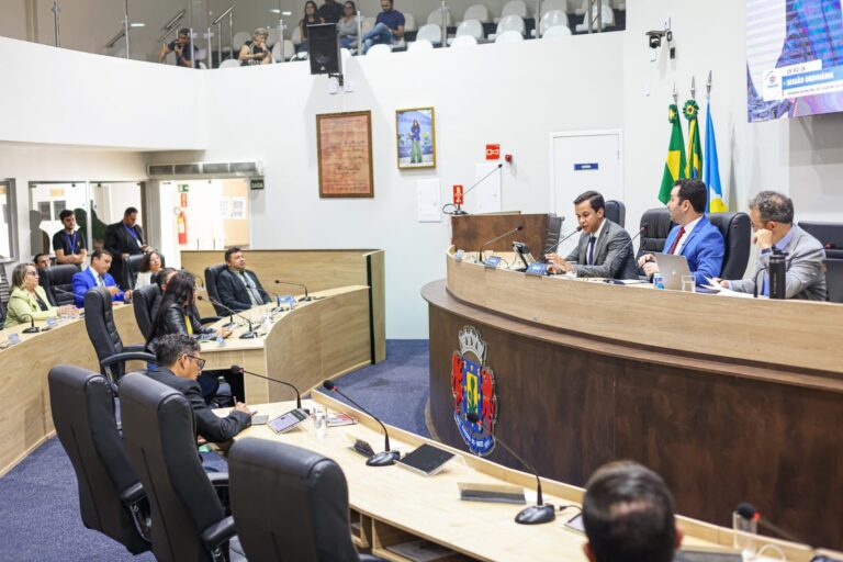 Inclusão, abastecimento d’água e infraestrutura dominam debates durante sessão da Câmara de Juazeiro do Norte