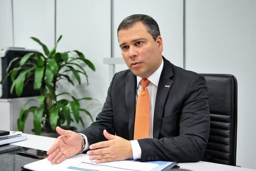 PF deflagra nova fase da Operação Compliance Zero e prende ex-presidente do BRB em Brasília