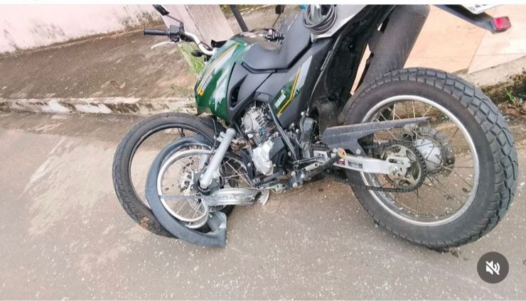 Colisão com motocicleta deixa vítima ferida e causa congestionamento em Juazeiro do Norte