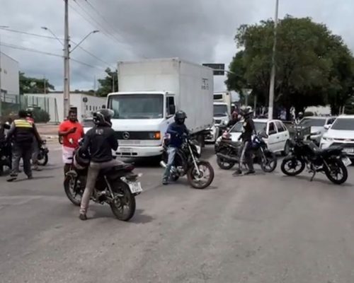 Motoristas de aplicativo do Cariri protestam contra projeto de regulamentação e cobram posicionamento de deputados