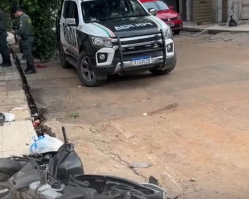Homem é baleado após perseguição e tiros no bairro Romeirão, em Juazeiro do Norte