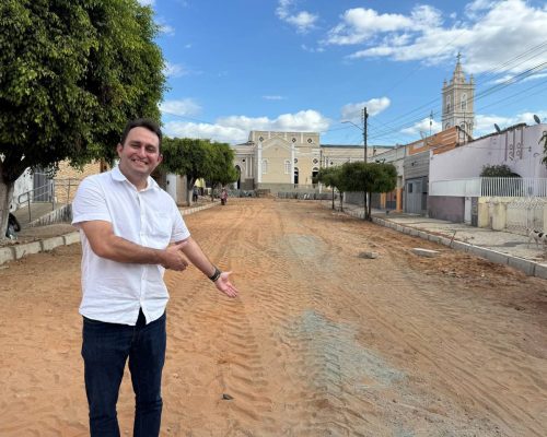 Prefeito Dr. Lorim destaca pacote de obras estruturantes em andamento em Missão Velha