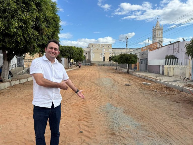 Prefeito Dr. Lorim destaca pacote de obras estruturantes em andamento em Missão Velha