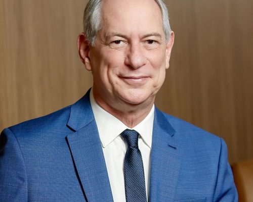 Ciro Gomes confirma que disputará Governo do Ceará e descarta candidatura à Presidência em 2026