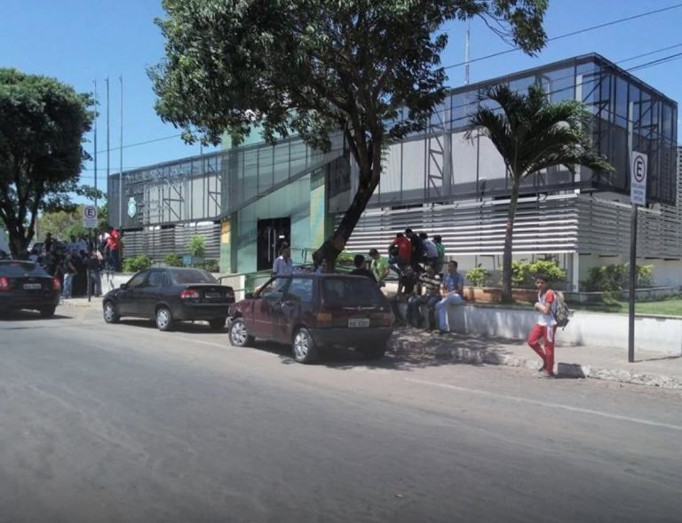 Homem é condenado a 40 anos por matar mulher com 44 facadas em Juazeiro do Norte