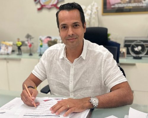 Ex-prefeito de Caucaia, Vitor Valim, é alvo de operação da PROCAP por suspeita de corrupção e lavagem de dinheiro
