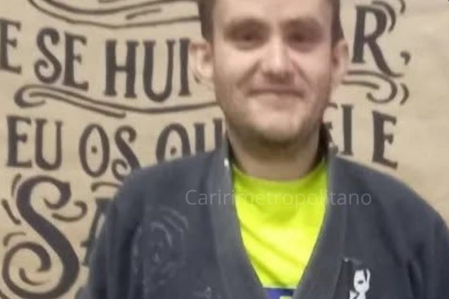 Estudante de Direito morre após acidente envolvendo ônibus escolar em Juazeiro do Norte