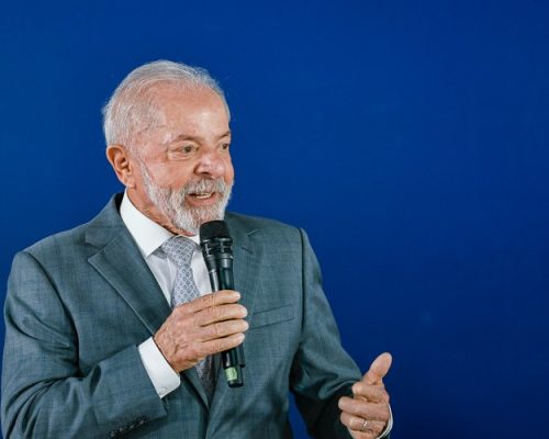 Lula amplia vantagem em pesquisa e lidera todos os cenários de 2º turno para 2026