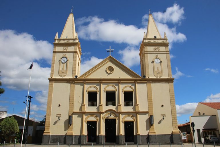 Igreja Católica no Ceará veta propaganda eleitoral em missas e espaços religiosos durante as eleições