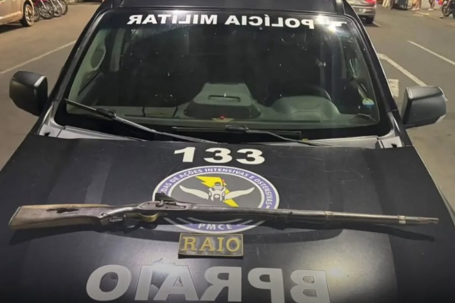 Homem abandona espingarda artesanal e foge durante ação do BPRAIO na zona rural de Missão Velha