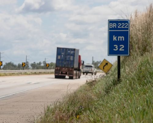 Ministério dos Transportes prevê duplicação da BR-222 até a divisa com o Piauí e ampliação das obras na BR-116 no Ceará