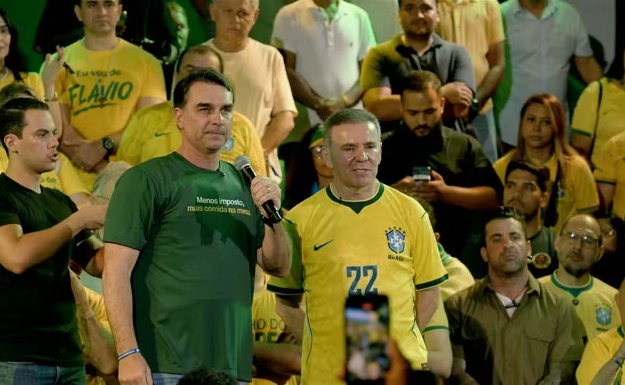 PL oficializa Alcides Fernandes como pré-candidato ao Senado em evento marcado por críticas ao cenário político no Ceará