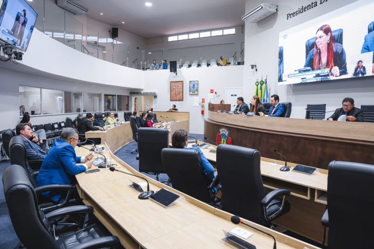 Câmara de Juazeiro do Norte aprova Programa Pela Primeira Infância e política de adoção responsável de animais