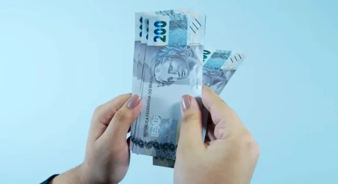 CDL alerta comerciantes e consumidores sobre notas falsas de R$ 200 em Várzea Alegre
