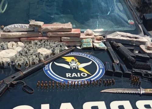 RAIO apreende mais de 12 quilos de drogas, três armas e quase R$ 5 mil no Crato