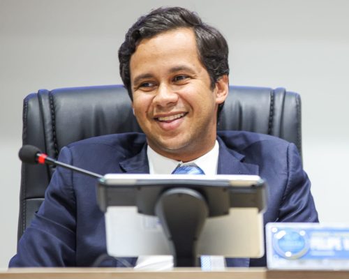 Justiça determina retorno de Felipe Vasques à Câmara de Juazeiro do Norte, afirma vereador