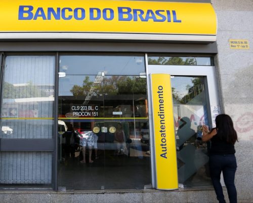 Bancários do BB e da Caixa no Ceará anunciam greve por tempo indeterminado a partir de quinta-feira (10)