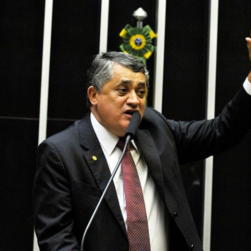 Guimarães sugere criação de escritório do BNDES no Cariri
