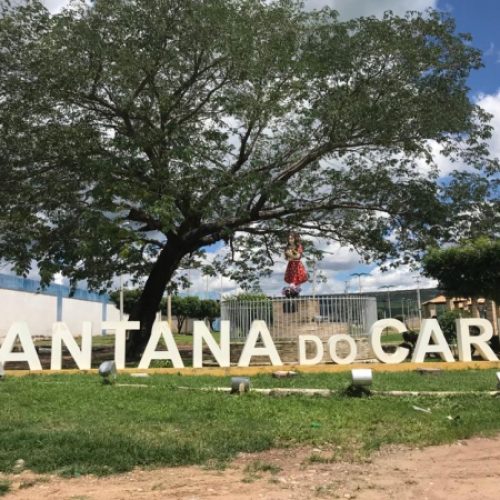 Prefeitura de Santana do Cariri negligencia manutenção de estradas e alunos da zona rural ficam sem aulas
