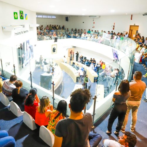 Sessão da Câmara Municipal de Juazeiro do Norte é marcada pela presença de servidores municipais e aprovação de gratificação para agentes de endemias