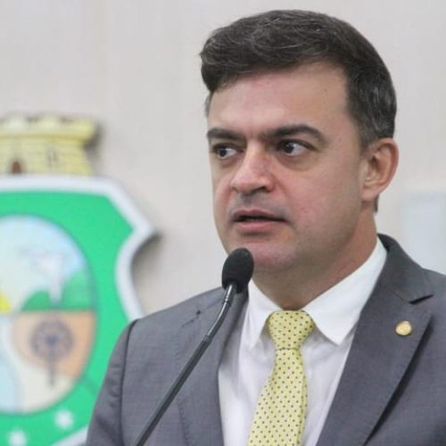 Fernando Santana confirma pré-candidatura a deputado federal nas eleições de 2026