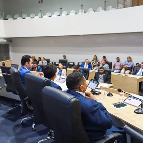 Câmara de Juazeiro do Norte aprova sete projetos em sessão ordinária com destaque para medida que garante apoio a mototaxistas, motoristas de app e entregadores