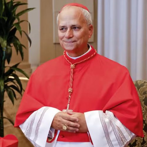 Robert Prevost é eleito papa e escolhe o nome de “Leão XIV”