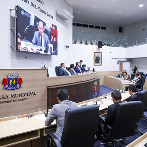 Câmara de Juazeiro encerra semestre com aprovação da LDO 2026 e debate sobre transporte de pacientes do TFD