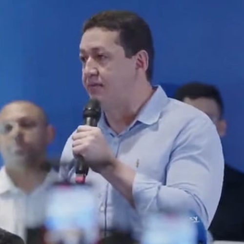 Glêdson Bezerra critica governo estadual durante evento de filiação de Ciro ao PSDB