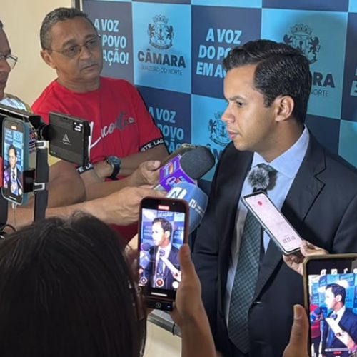 Presidente da Câmara de Juazeiro do Norte, Felipe Vasques reage a fala do vereador Ricardo Costa de Acopiara que desrespeitou Padre Cícero