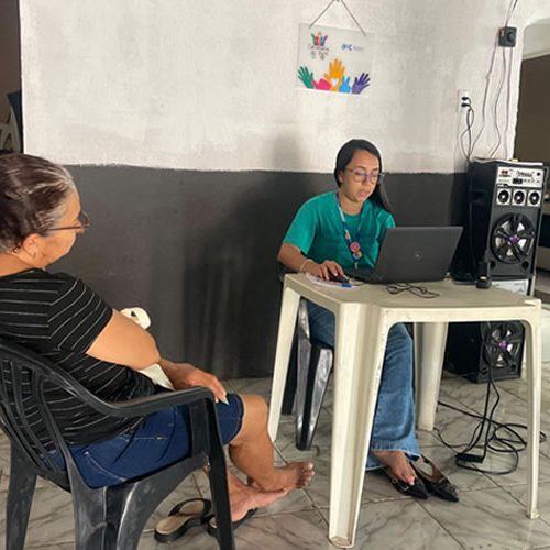 Atendimento itinerante facilita acesso da população de Crato aos serviços de água e esgoto