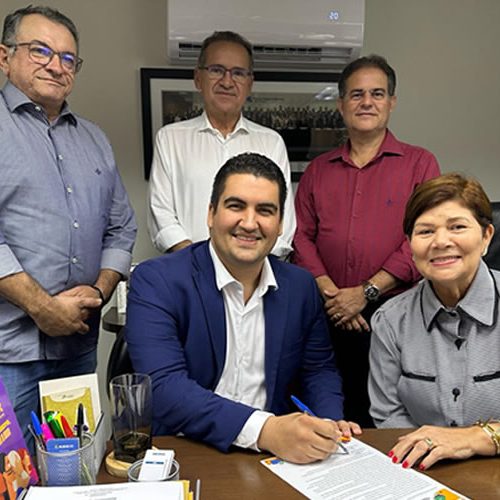 Câmara do Crato firma parceria com Alece para implantar núcleo do programa Alcance Enem