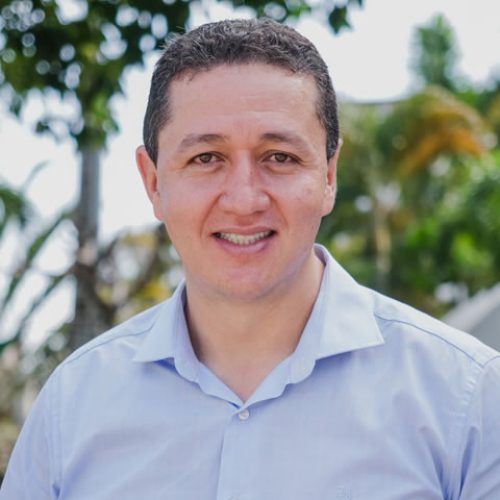 Prefeito Gledson Bezerra ganha por 7 a 0 no TRE em processo que pedia sua cassação