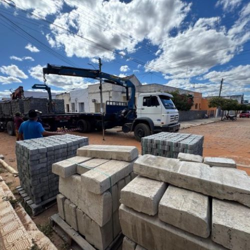 Centro de Missão Velha recebe obra de modernização com piso intertravado